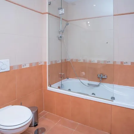 Hotel Modern Sol Townhouse With Traditional Vibes Quarteira