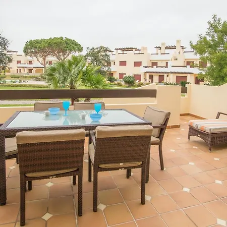 Modern Sol Townhouse With Traditional Vibes 4*