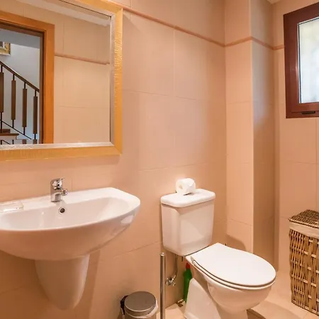 Modern Sol Townhouse With Traditional Vibes Hotel Quarteira